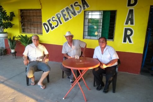 Bar El Equilibrio, punto de encuentro en Colonia Argentina