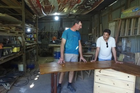 Gustavo Erbes, el trabajador rural de El Ramblón con muy buena fama de artesano de la madera
