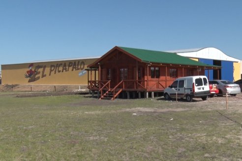Visita a Nueva Fabrica de Cabañas El Picapalo - Bovril - Entre Ríos
