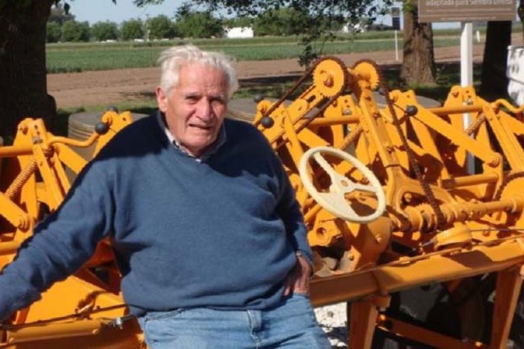 Entre sus logros se cuenta la creación de la sembradora T5.