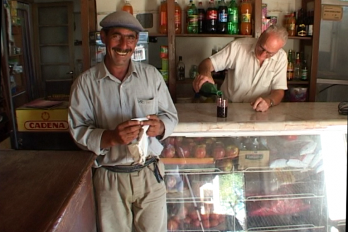 Villaguay: "Una hesperidina con soda en el viejo almacén Beltrame"