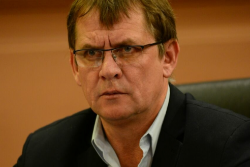 Koch acusó de "ladrón" al jefe de Vialidad en Seguí