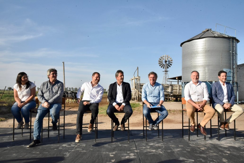 En un tambo cordobés se concretó el anuncio oficial a productores.
