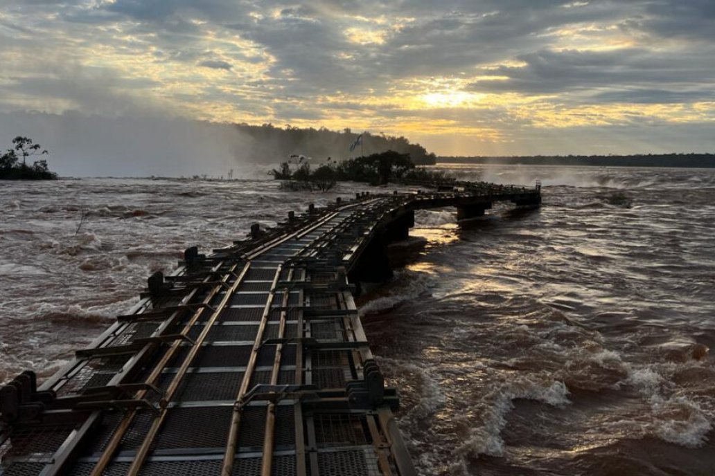Crecen los ríos Paraná y Paraguay