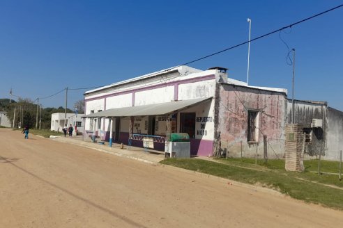 El Tulipán: templo centenario en un paraíso sobre la costa del Paraná