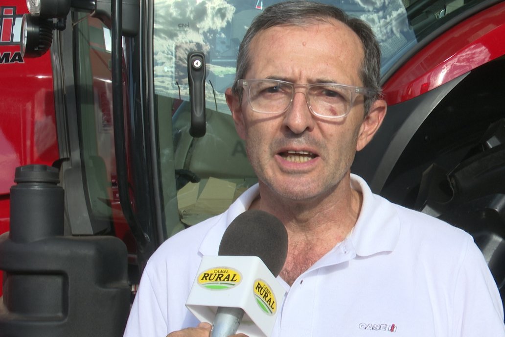 El gerente General de la compañía, en el stand de Case en Expoagro.