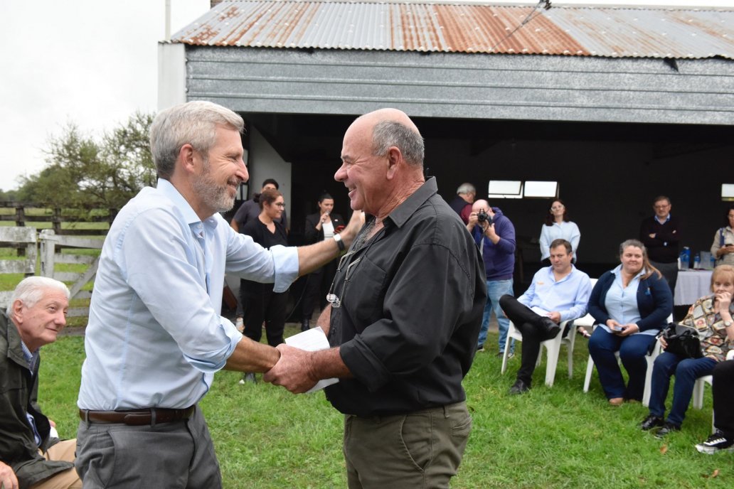 El gobernador trabaja en mantener firme su vínculo con el agro.