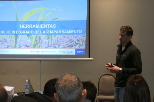 Jornada de Capacitación Técnica sobre Cultivos de Maiz y Girasol de Insumos Entre Ríos en Paraná