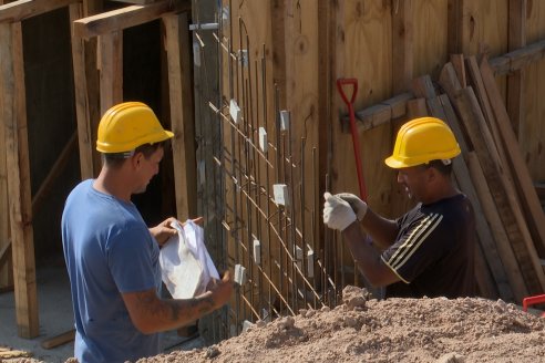 La Comuna de Sauce Pinto construye una obra fundamental para el tránsito y la producción regional