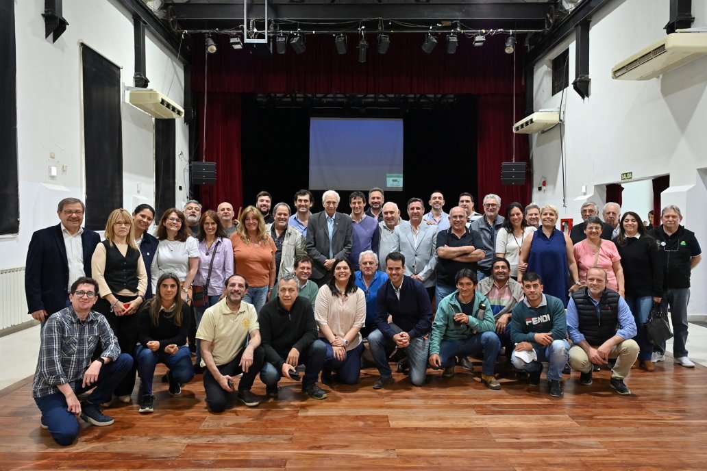 El Consejo Apícola reunió a productores, asesores y autoridades de la región.