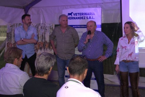 Inauguración del Nuevo Local Comercial de Veterinaria Hernandez en Paraná