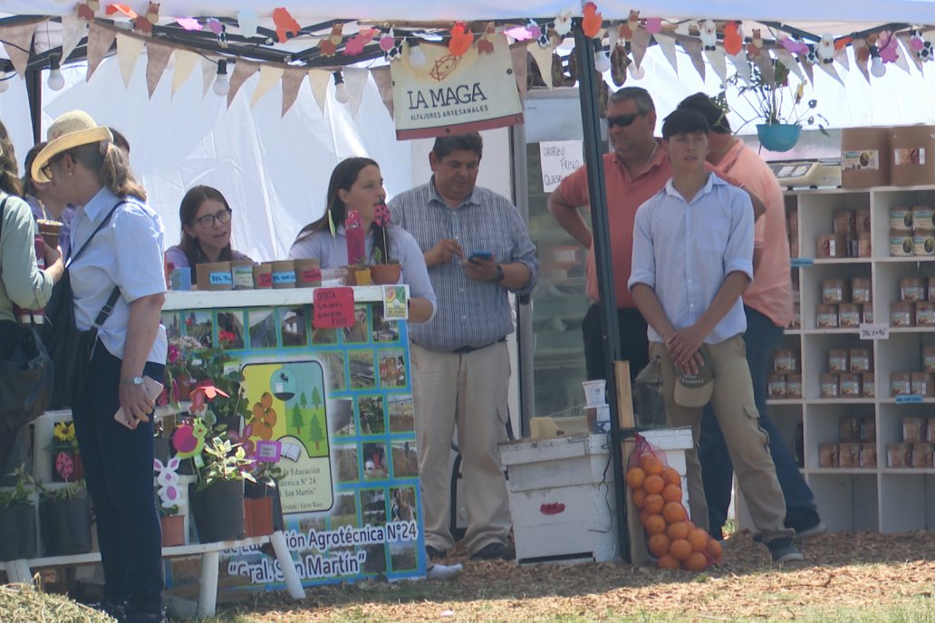 Postales de la 129° EXPOSICIÓN DE GANADERÍA INDUSTRIA Y COMERCIO de la Sociedad Rural de Concordia.