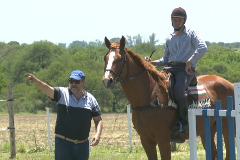 Tour Productivo AEPA en el Departamento Villaguay - Visita a Campo La Ofelia en Raices Este