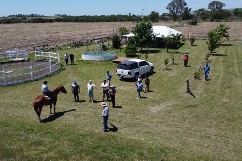 Tour Productivo AEPA en el Departamento Villaguay - Visita a Campo La Ofelia en Raices Este