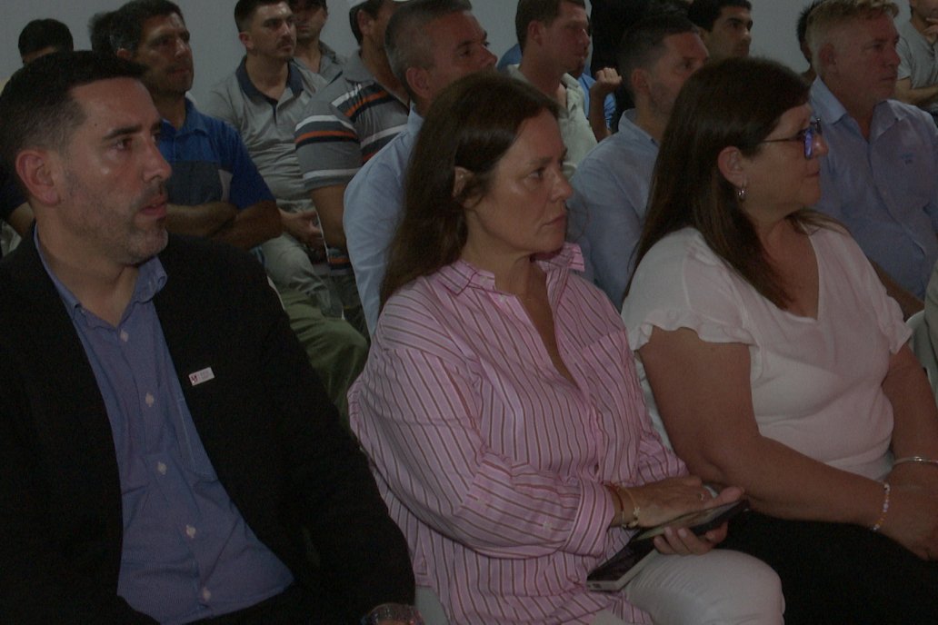 Grupo Motta puso en marcha el parque solar en complejo avícola de Conscripto Bernardi