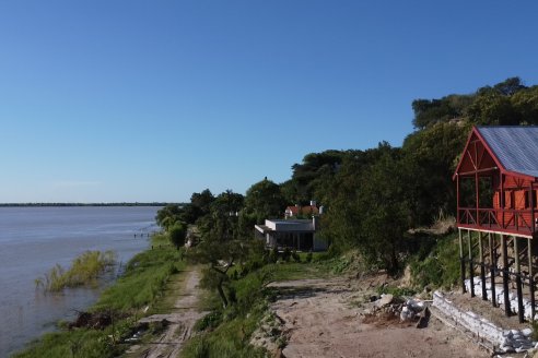 Construccion de Cabañas El Picapalo en Alvear - Experiencia con terreno en desnivel