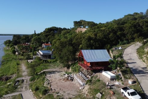 Construccion de Cabañas El Picapalo en Alvear - Experiencia con terreno en desnivel