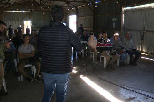 Jornada de Capacitación de Agronorte Suc Paraná en Puiggari sobre tractores Series 7M - 8R y Centro de Operaciones John Deere
