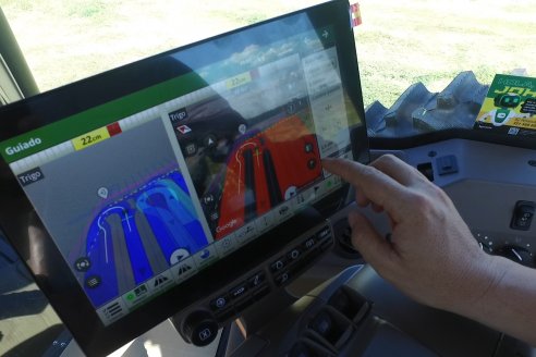 Jornada de Capacitación de Agronorte Suc Paraná en Puiggari sobre tractores Series 7M - 8R y Centro de Operaciones John Deere