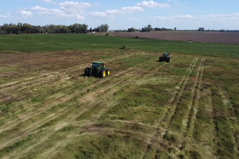 Jornada de Capacitación de Agronorte Suc Paraná en Puiggari sobre tractores Series 7M - 8R y Centro de Operaciones John Deere