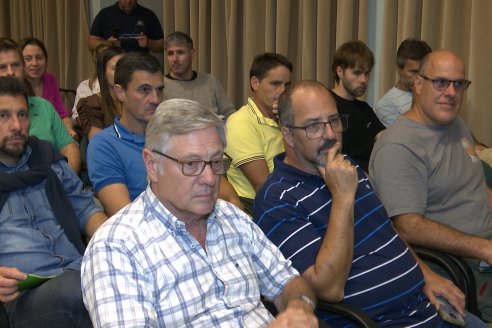 COOPAR: Charla sobre Perspectivas de los Mercados Agropecuarios a cargo de Diego de la Puente (Novitas)