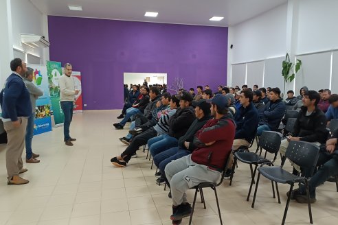 Fitosanitarios: arrancó la edición 2025 del plan de buenas prácticas agrícolas