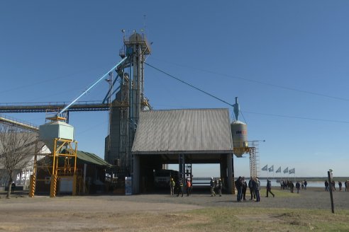 Inauguración Puerto de LDC en Santa Elena, Entre Ríos