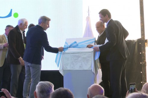 Inauguración Puerto de LDC en Santa Elena, Entre Ríos
