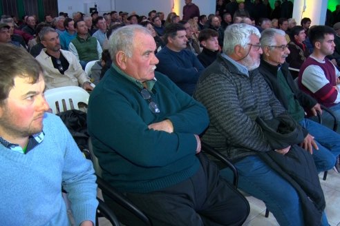 Acto de Certificación certificación a 51 ganaderos de los departamentos Diamante, Paraná y Nogoyá en Coop. La Ganadera