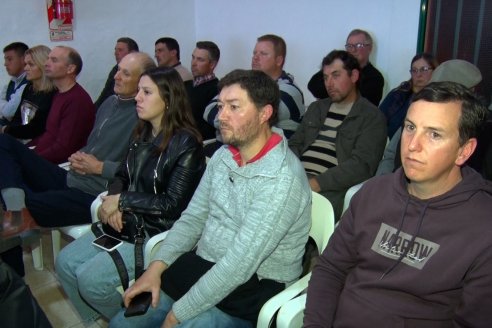 Acto de Certificación certificación a 51 ganaderos de los departamentos Diamante, Paraná y Nogoyá en Coop. La Ganadera