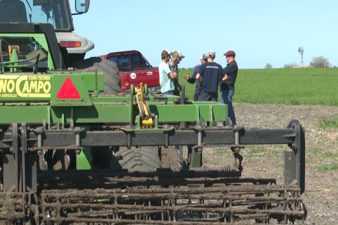 Dianámica a Campo de Bovier Maquinarias con Acondicionador de Suelos Tecno Campo