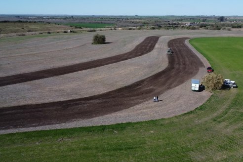 Dianámica a Campo de Bovier Maquinarias con Acondicionador de Suelos Tecno Campo