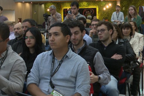 Seminario AcSoja 2025: Cuando la soja tiene la palabra - Bolsa de Comercio de Rosario