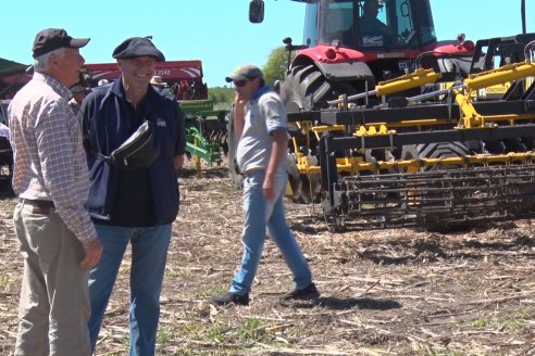 Dinámica de Maquinarias Agricolas en Sociedad Rural de María Grande  - Parte 1