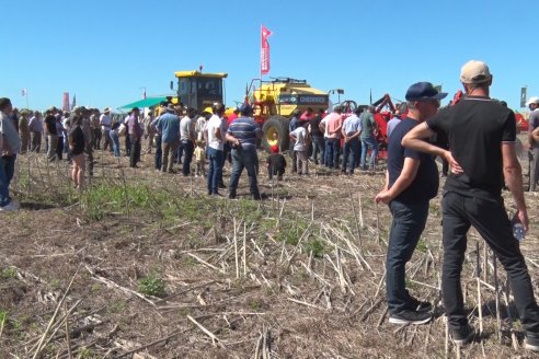 Dinámica de Maquinarias Agricolas en Sociedad Rural de María Grande  - Parte 2