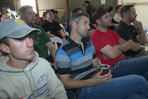 Presentación y Demostración de Agronorte de la Cosechadora John Deere S7 700