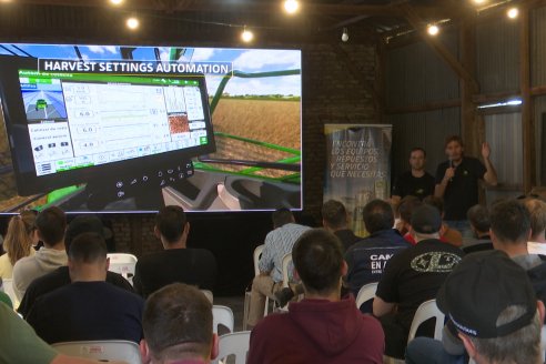 Presentación y Demostración de Agronorte de la Cosechadora John Deere S7 700