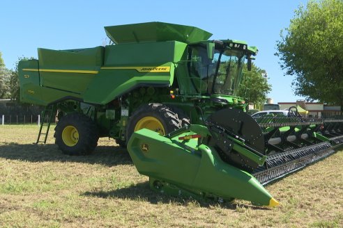 Presentación y Demostración de Agronorte de la Cosechadora John Deere S7 700