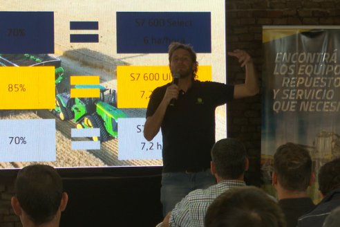 Presentación y Demostración de Agronorte de la Cosechadora John Deere S7 700