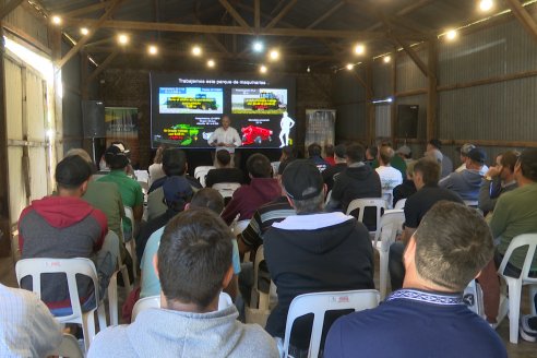 Presentación y Demostración de Agronorte de la Cosechadora John Deere S7 700