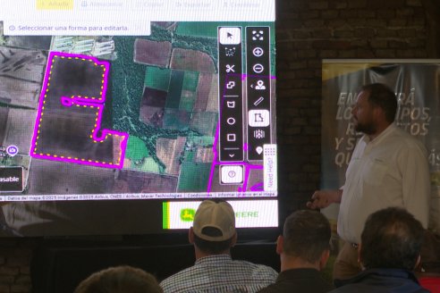 Presentación y Demostración de Agronorte de la Cosechadora John Deere S7 700