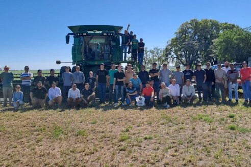 Presentación y Demostración de Agronorte de la Cosechadora John Deere S7 700