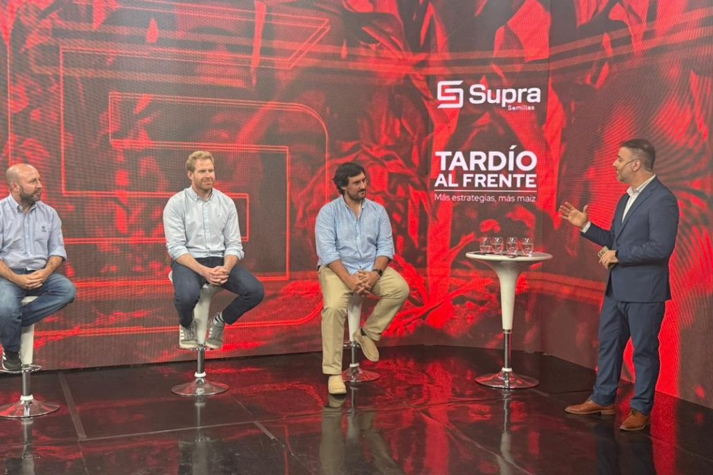 F.Larrosa(Gte Desarrollo),S. Felizia (Gte Comercial) y J.Mac Loughlin(Gte.Marca)