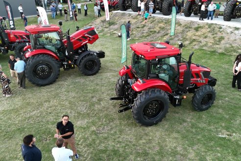 MB Maquinarias: Presentación Oficial de los Tractores Traxtor en Gral. Ramiez