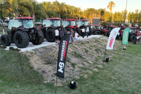 MB Maquinarias: Presentación Oficial de los Tractores Traxtor en Gral. Ramiez