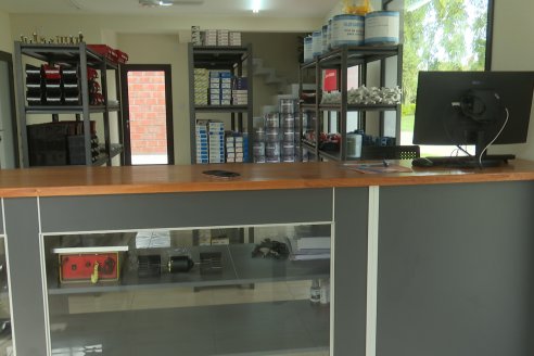 Visita al nuevo local de Agropecuaria Sauce Pinto