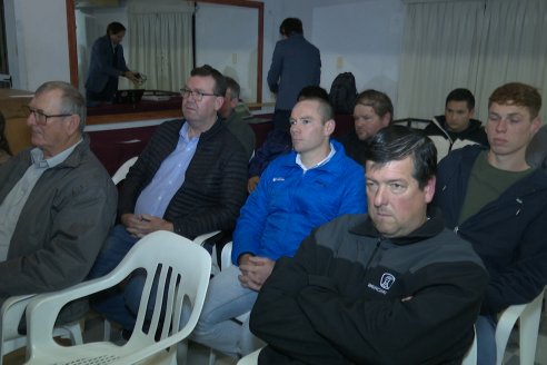 Jornada de Capacitación de El Molino Agroservicios en Sociedad Rural de Maria Grande