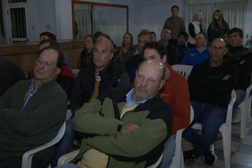 Jornada de Capacitación de El Molino Agroservicios en Sociedad Rural de Maria Grande
