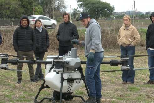Jornada de Capacitación de MB Maquinarias: Precision al vuelo - Gira tecnológica de aplicacion con drones