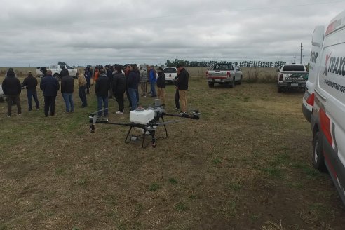 Jornada de Capacitación de MB Maquinarias: Precision al vuelo - Gira tecnológica de aplicacion con drones